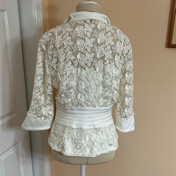 JS Collections embroidered/beaded evening or special occasion jacket Ivory Sz 10 - Picture 6 of 15